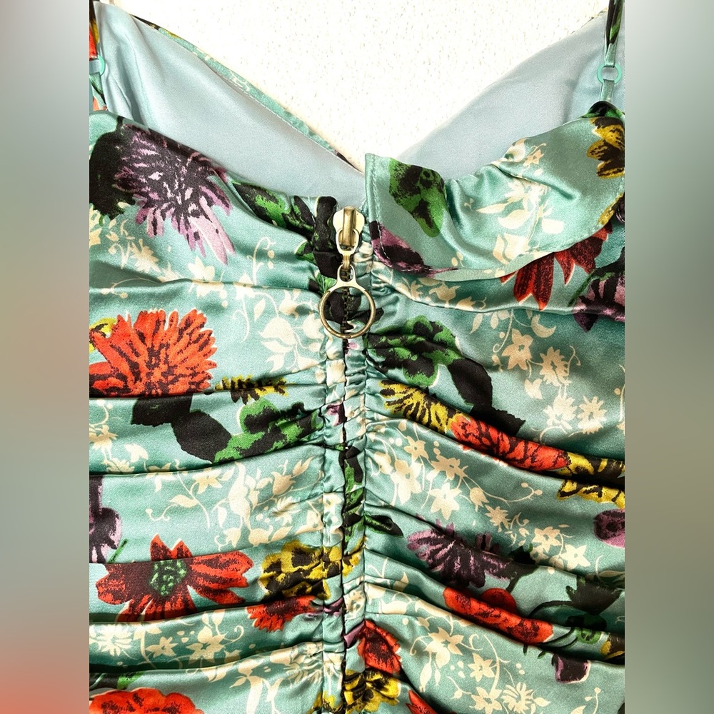 Betsey Johnson vintage silk Hawaiian dress, Size 6 - Picture 3 of 5